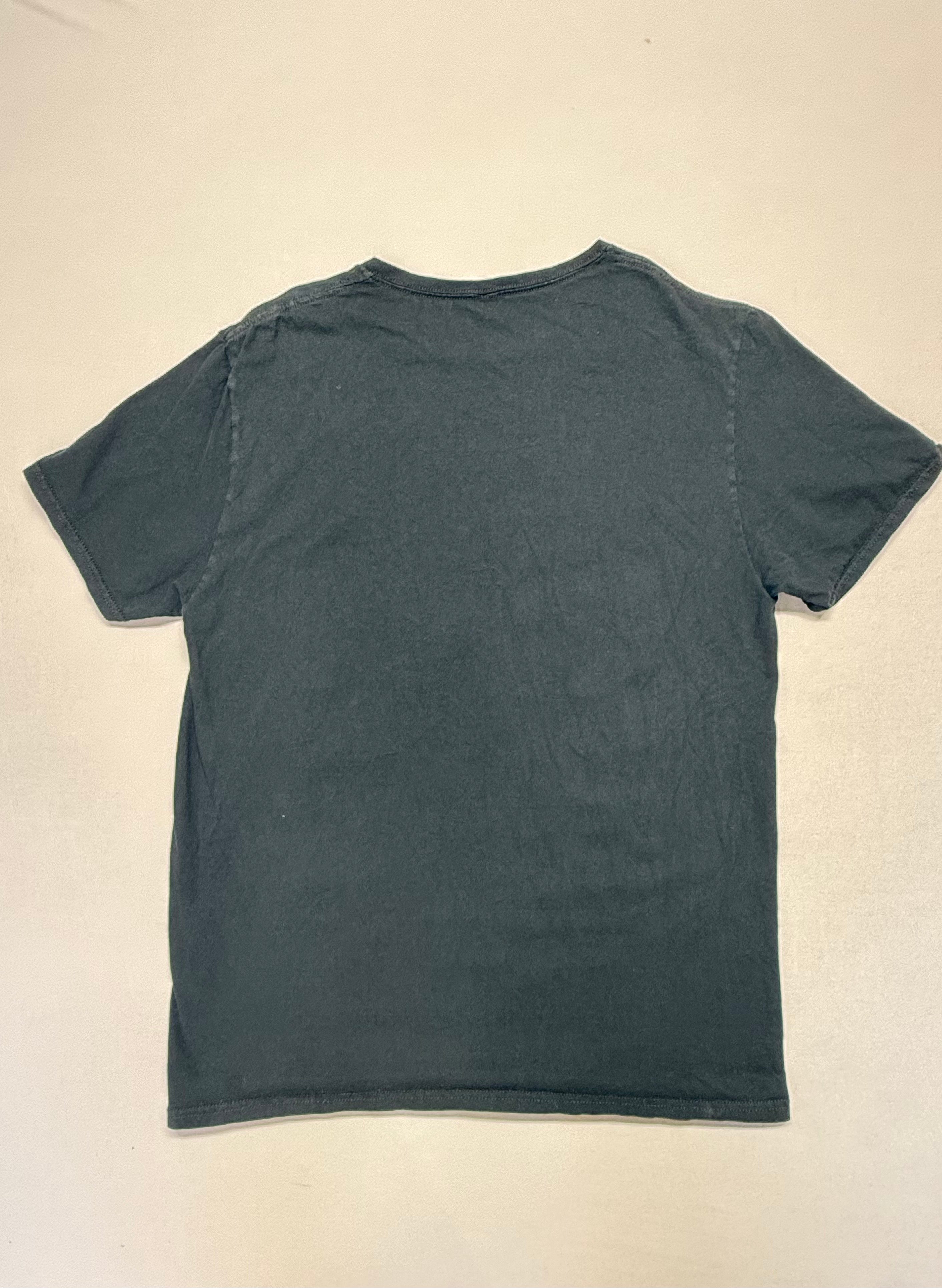Men's Black Graphic T-Shirt Green Camo Flag Print Short Sleeve Size Medium