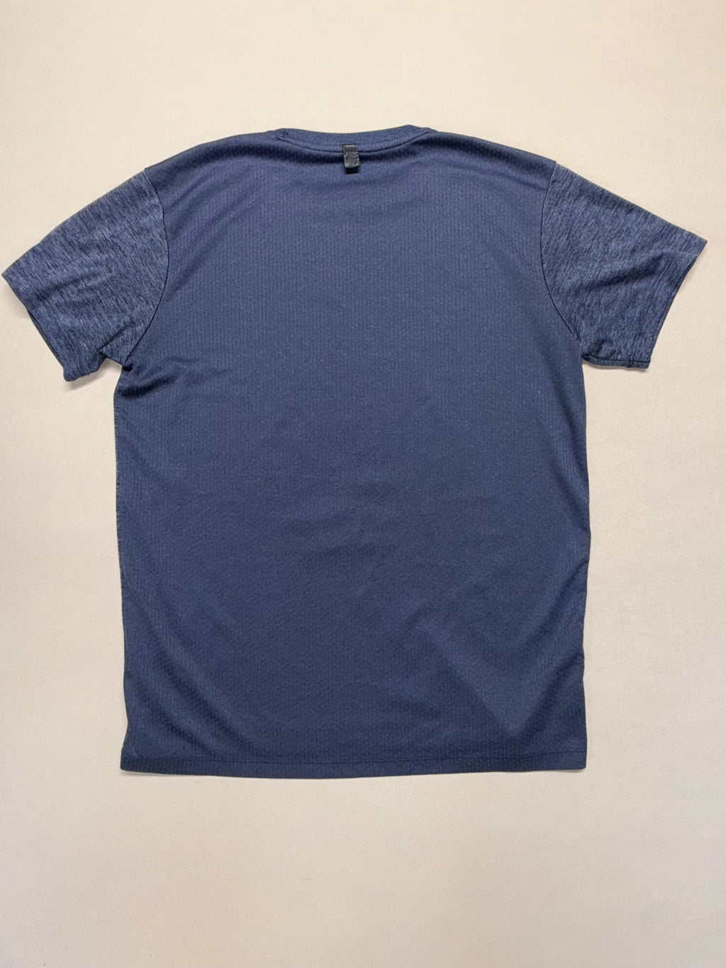 Marvel Captain America Shield Graphic T-Shirt Blue Men's Size Medium _ EUC