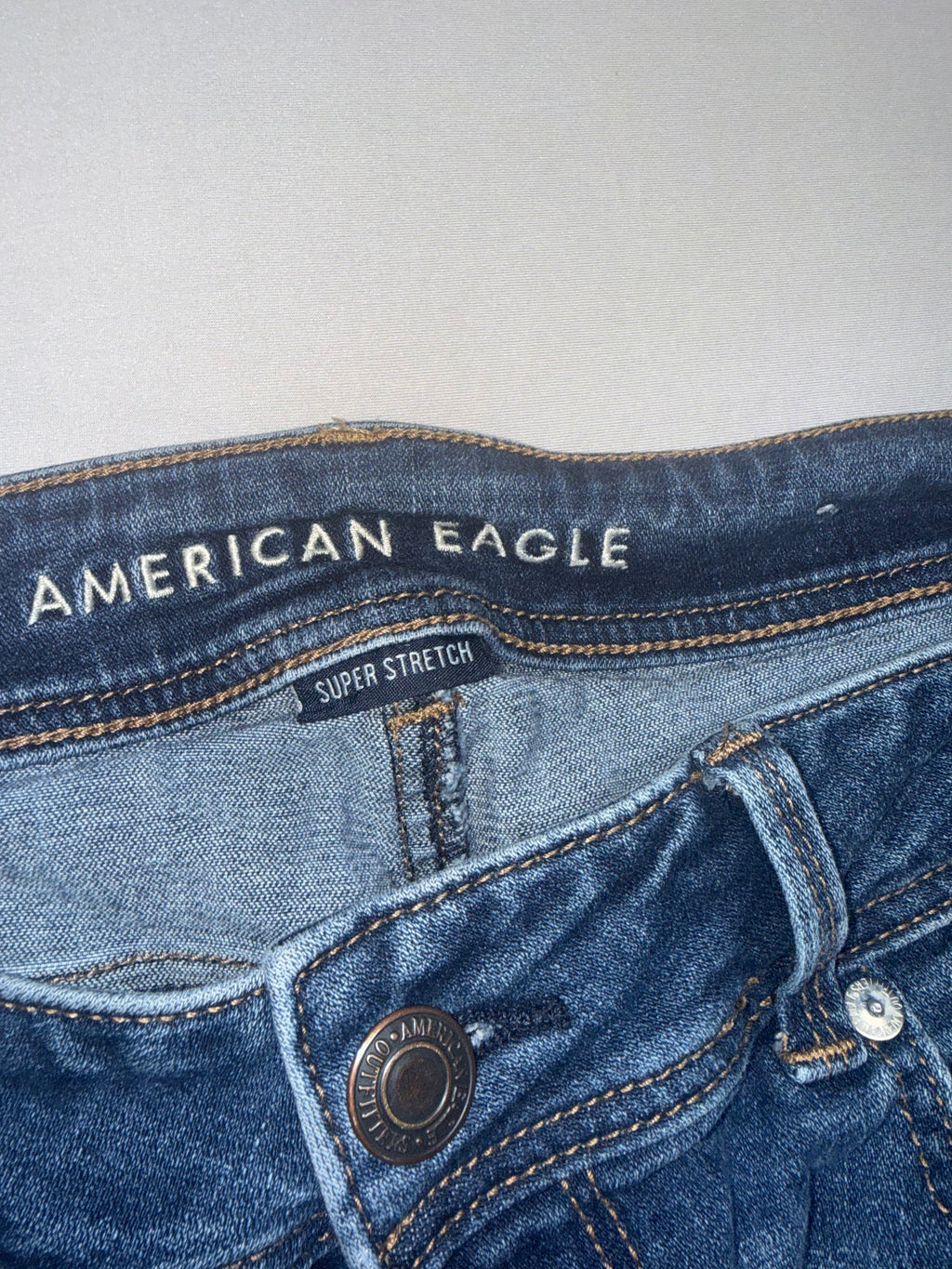 American Eagle Women's Bootcut Jeans Size 10 Long Medium Wash Stretch Denim