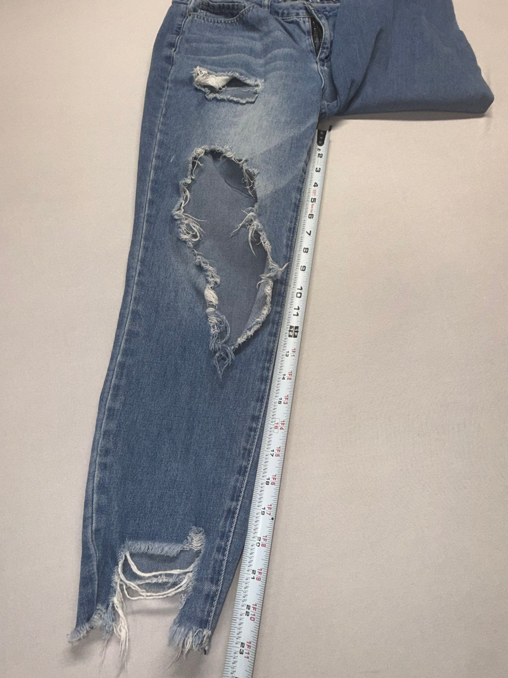 YMI Dream Jeans Size 11 Mid-Rise Distressed Ankle Jeans - Stretch Raw Hem