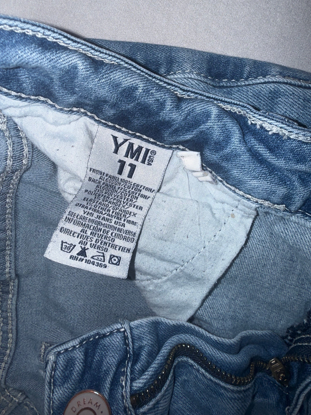 YMI Dream Jeans Size 11 Mid-Rise Distressed Ankle Jeans - Stretch Raw Hem
