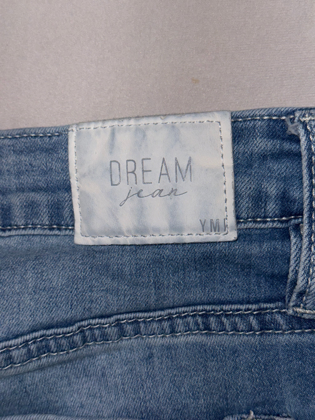 YMI Dream Jeans Size 11 Mid-Rise Distressed Ankle Jeans - Stretch Raw Hem