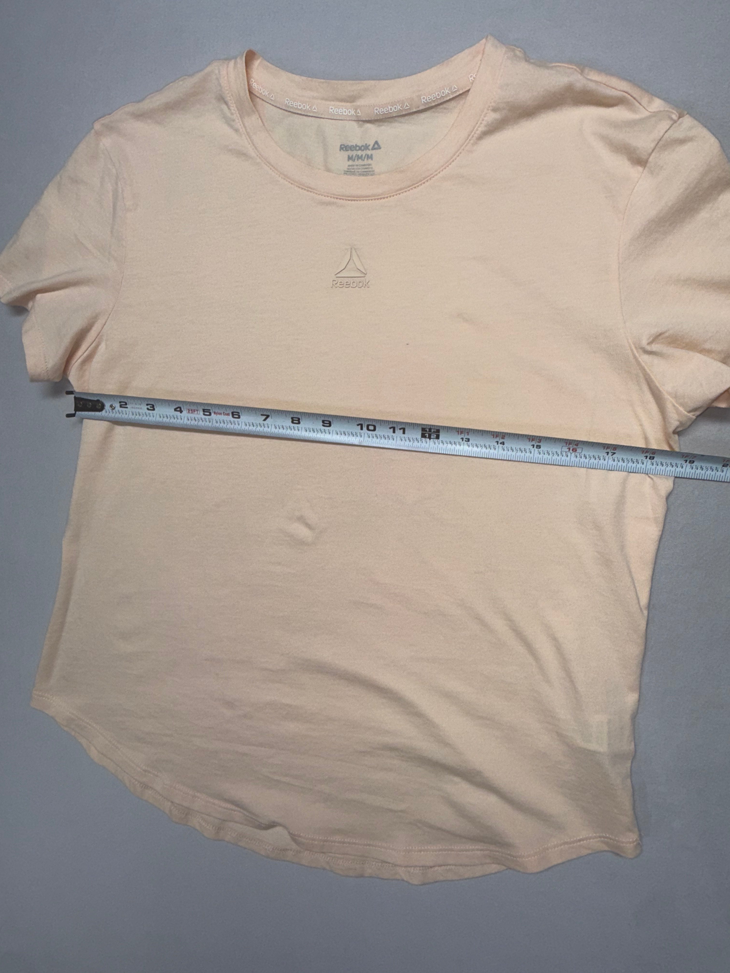 Reebok Women's Cream Short Sleeve Athletic Tee - Size Medium - Cotton Stretch