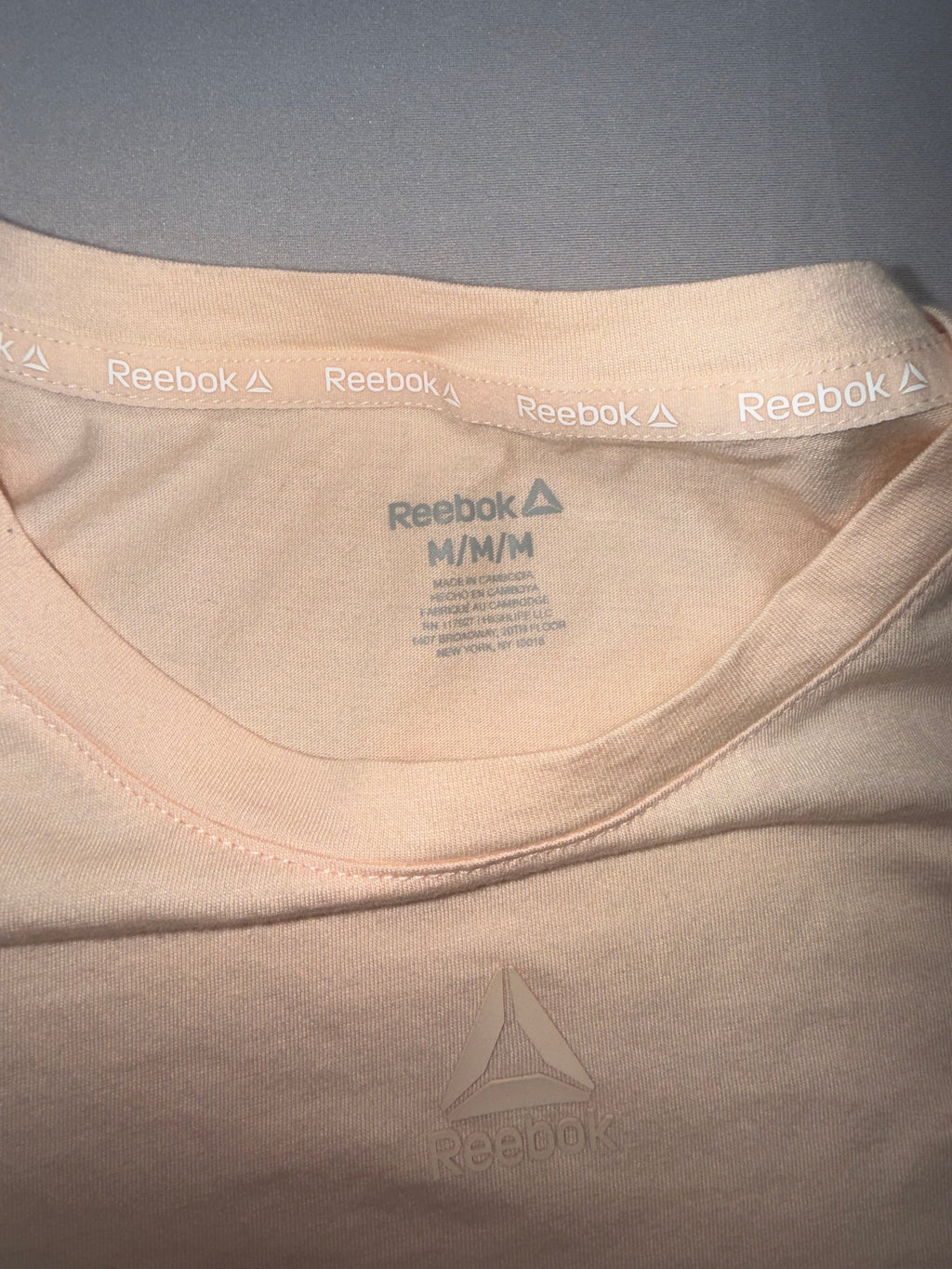 Reebok Women's Cream Short Sleeve Athletic Tee - Size Medium - Cotton Stretch