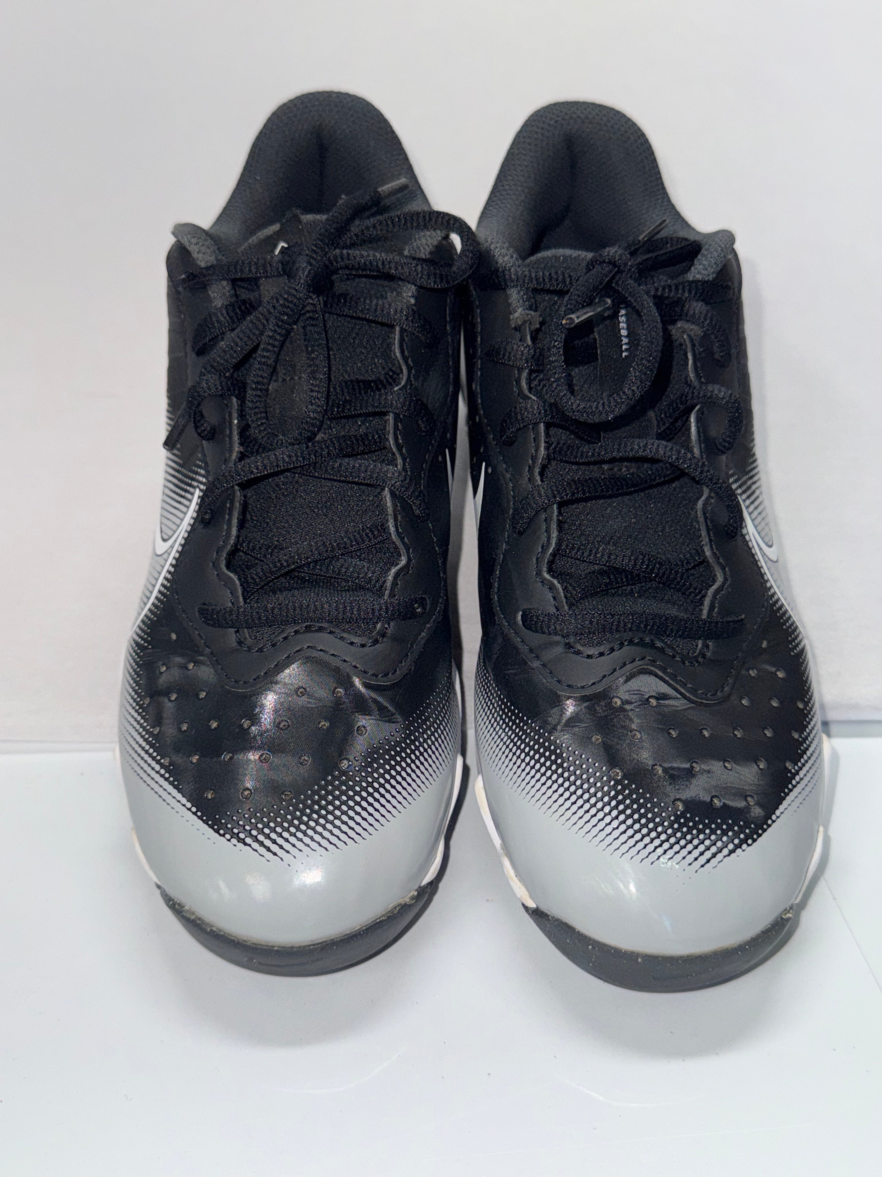 Nike Youth Baseball Cleats Size %Y Blick Gray Molded Studs DJ6525-011