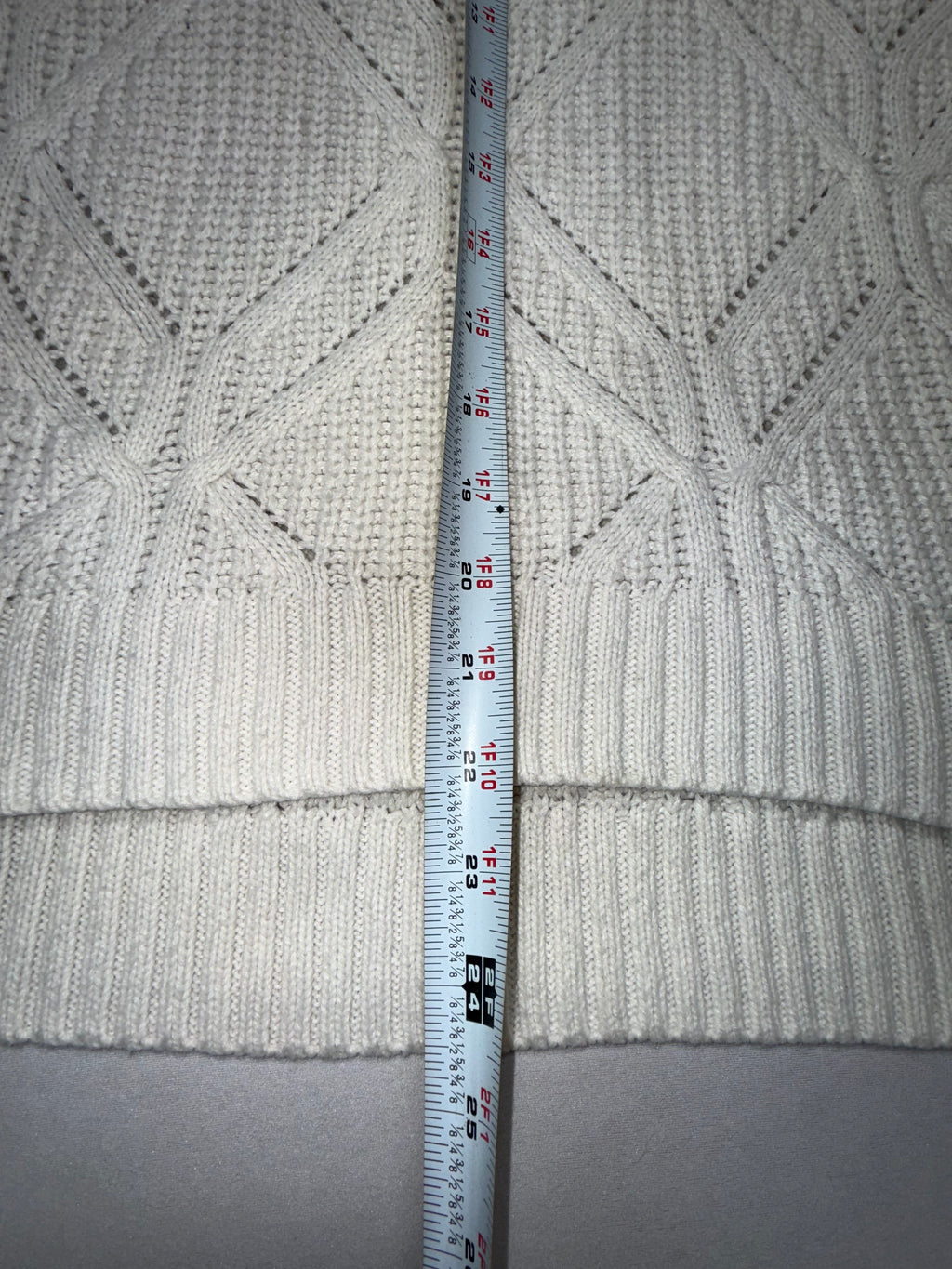 Liz Claiborne Women's Sweater Size Large Cream Knit Long Sleeve pullover